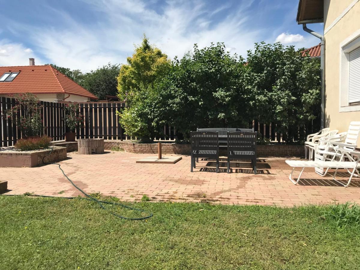 Marta Apartman Balatonalmádi Exteriér fotografie