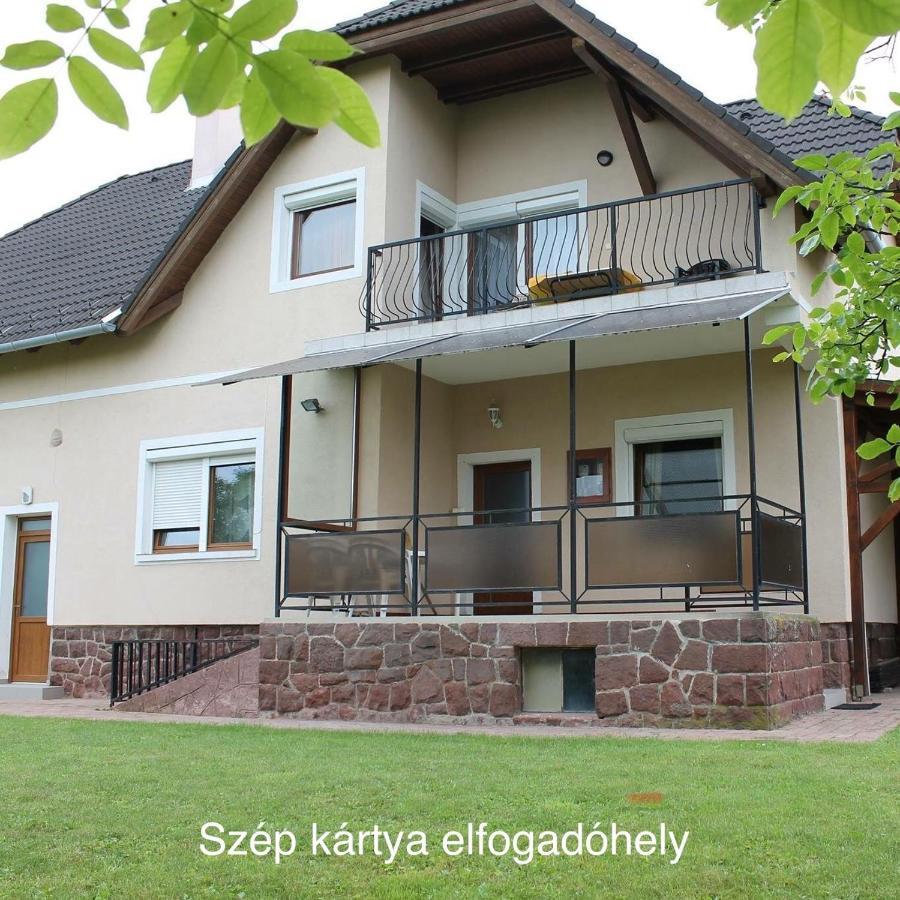 Marta Apartman Balatonalmádi Exteriér fotografie